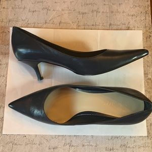 Nine West  heels - like new